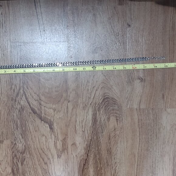 19 Inch Heavy Metal Curb Link Necklace - Picture 11 of 11